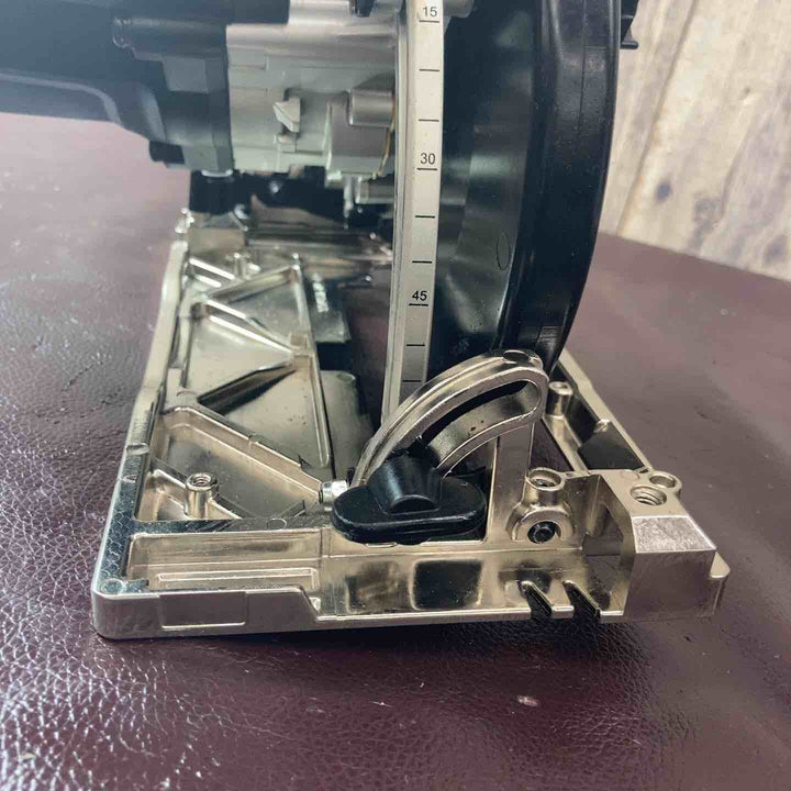 【中古品】 マキタ(makita) コードレス丸のこ HS631DZB 【東大和店】