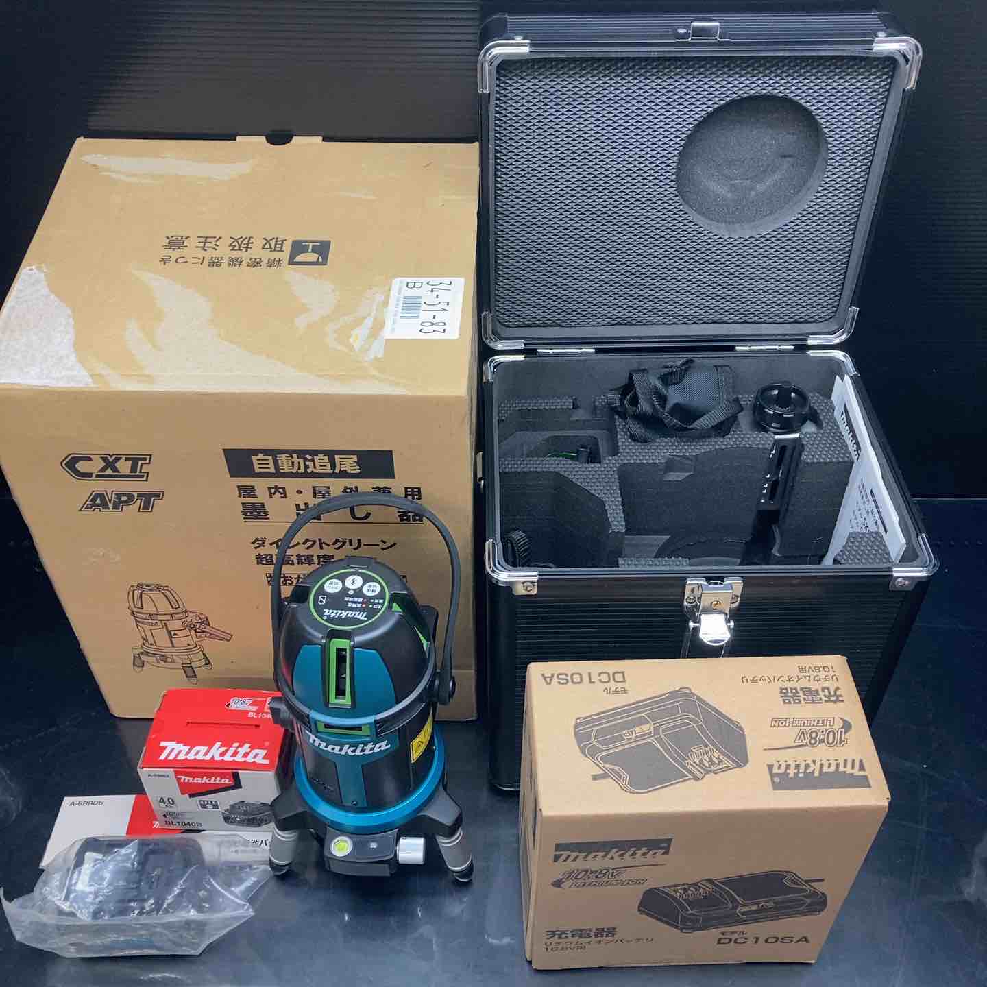 【引取限定価格】【中古】マキタ 充電式グリーンレーザー墨出器 SK20GD【美品】【未校正】 MAKITA マキタ レーザー墨出し器 SK20GD ブルー - 中古工具・電動工具