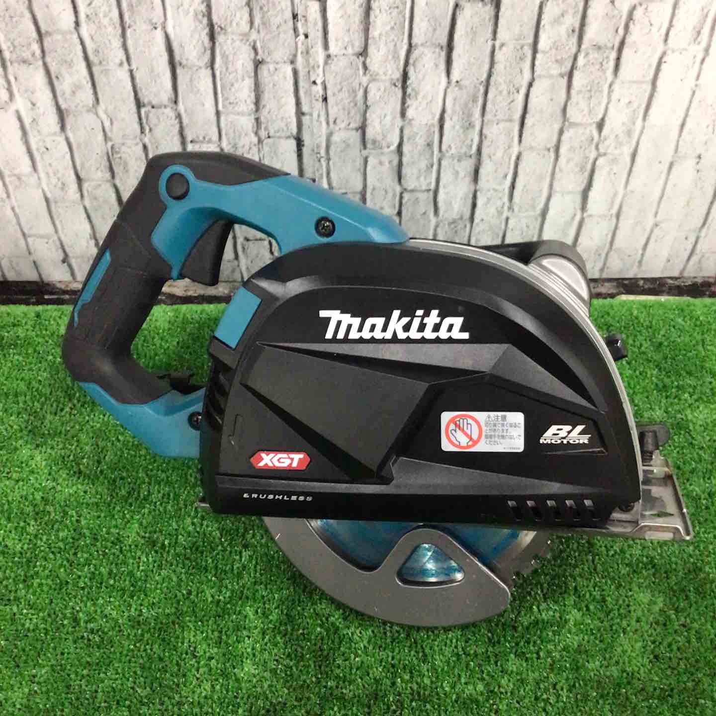 【未使用品】★マキタ(makita) コードレスチップソーカッター CS001GRMX【川口店】 ☆マキタ(makita) コードレスチップソーカッター CS001GRMX【川口店