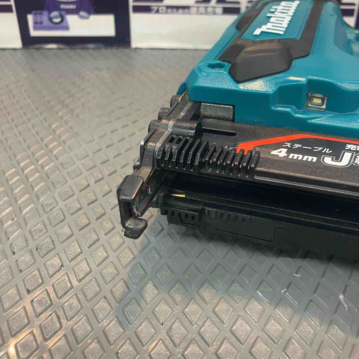 【中古品】マキタ(makita) コードレスタッカー ST421DZK【所沢店】