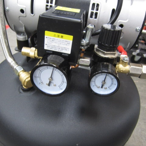 アストロプロダクト サイレント エアコンプレッサー 30L VSC034