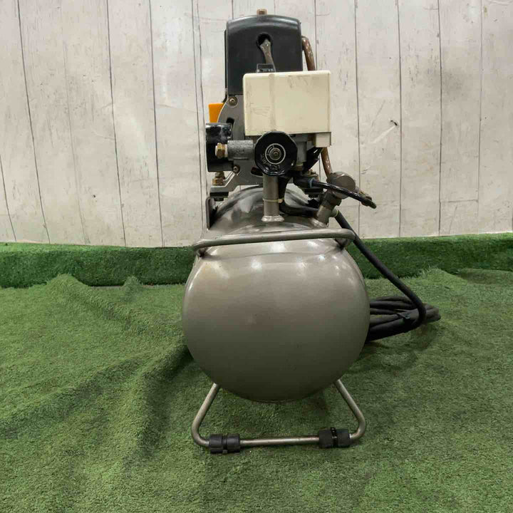 ◇日立産機(HITACHI) ベビコン 0.2LP-7S 常圧エアコンプレッサ 動作確認済【川口店】