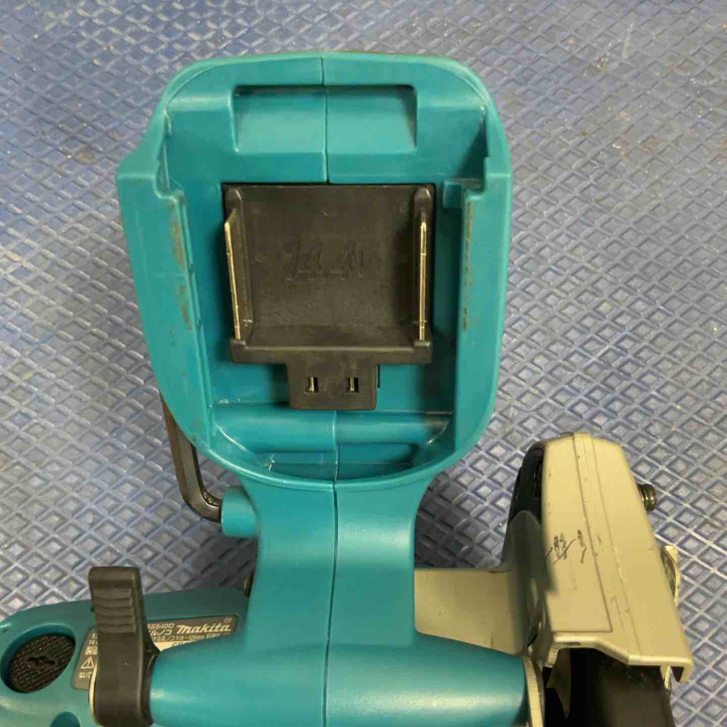 ☆マキタ(makita) コードレス丸のこ SS540DZ【草加店】 – アクトツール
