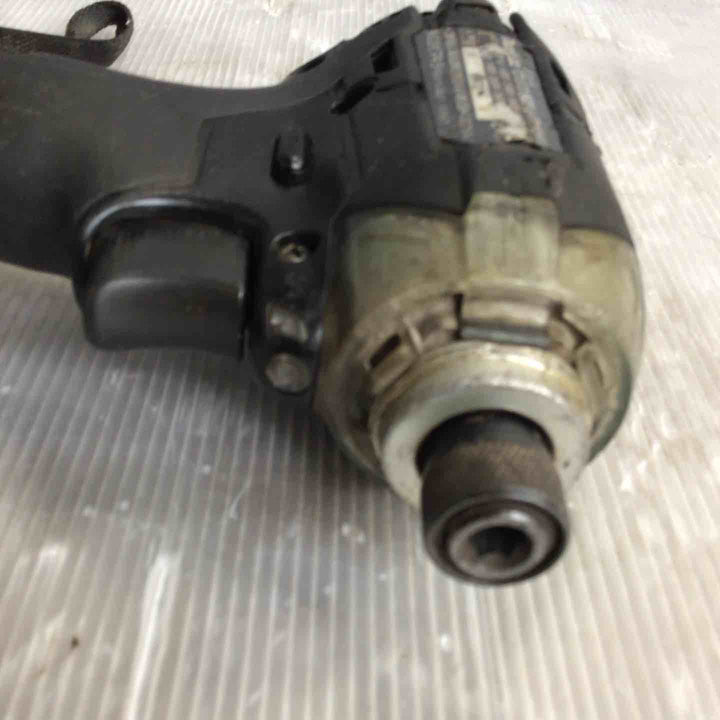 ★マキタ(makita) コードレスインパクトドライバー TD137DZB【草加店】