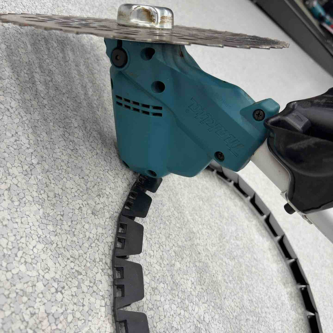 【店頭受取り限定】◇マキタ(makita) コードレス草刈機  MUR190SDSF【八潮店】