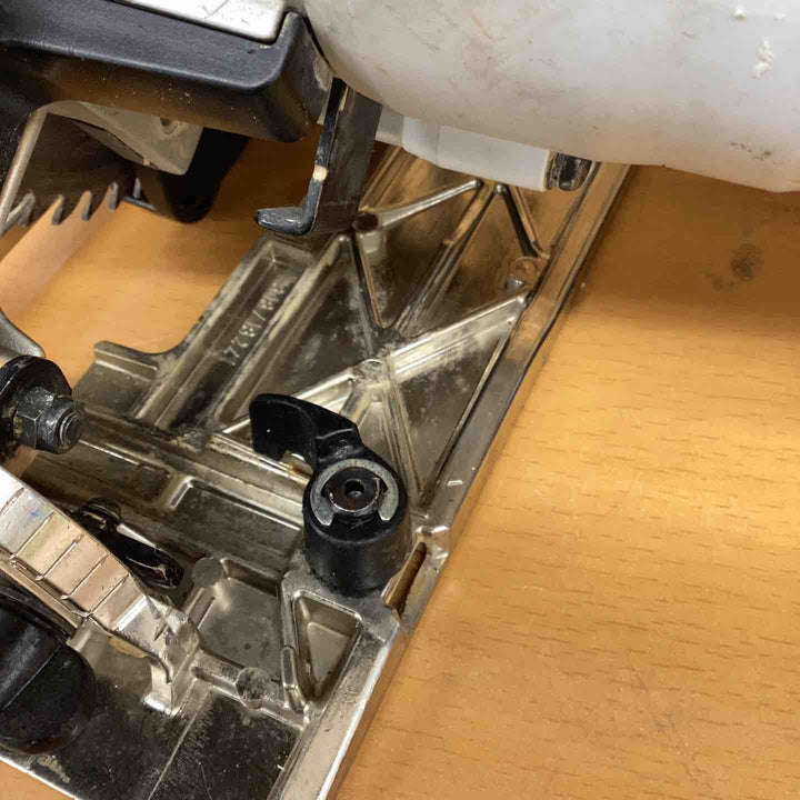 ★マキタ(makita) 電子マルノコ 5332CW【八潮店】
