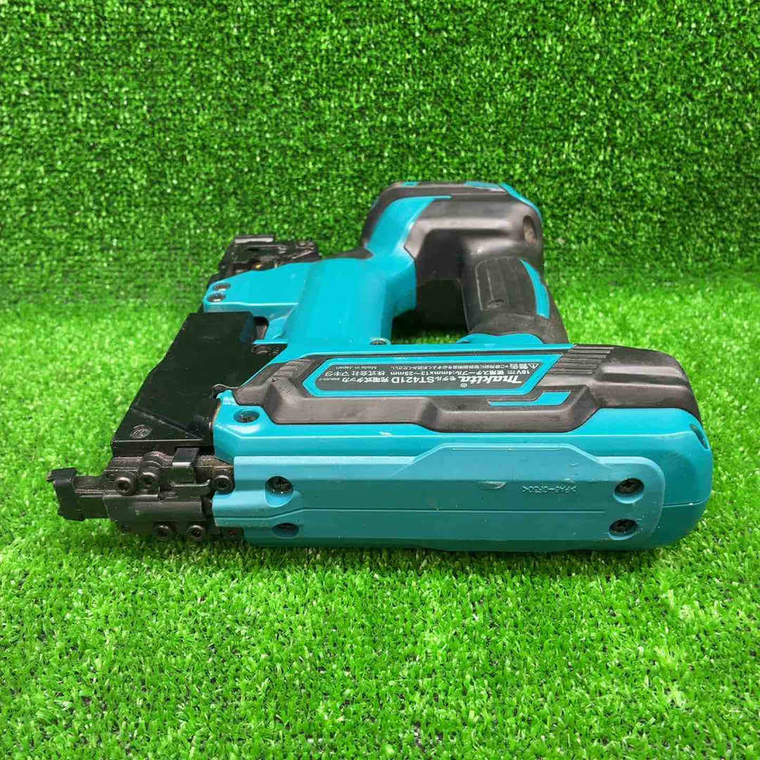 マキタ(makita) コードレスタッカー ST421DZK【藤沢店】