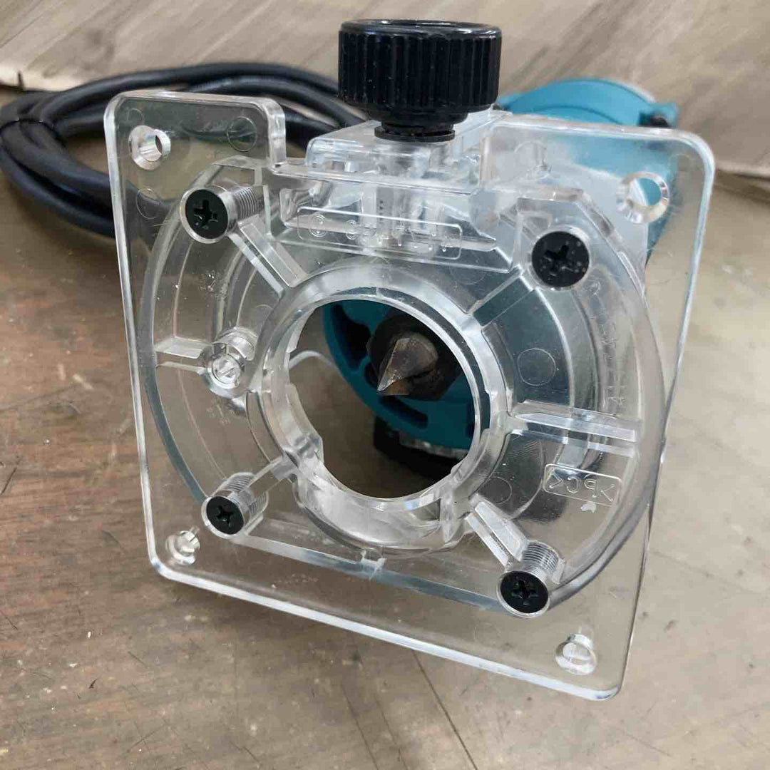 ☆マキタ(makita) 電子トリマ 3707FC【八潮店】