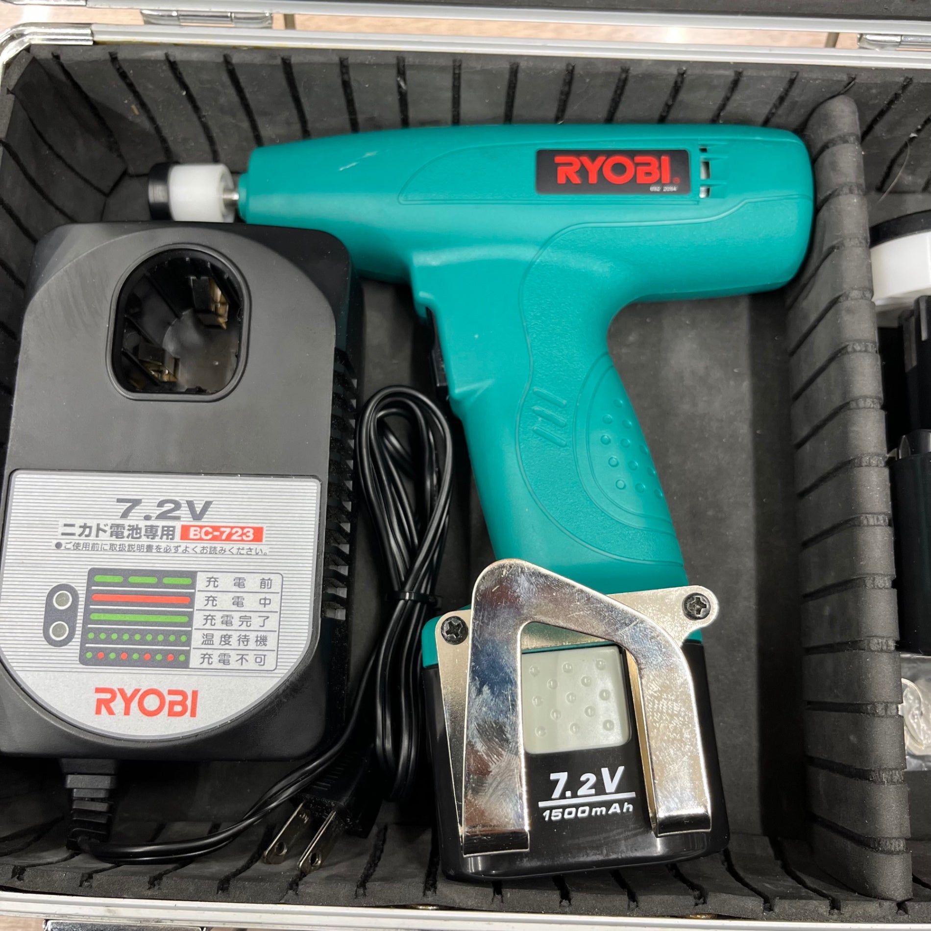 リョービ(RYOBI) タイルパッチ BTP-722 充電式 7.2V 電池パック 【越谷