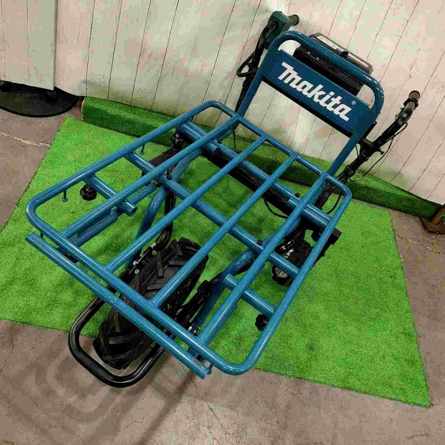 店頭受取り限定】◇マキタ(makita) 充電式運搬車 CU180DN (CU180DZN