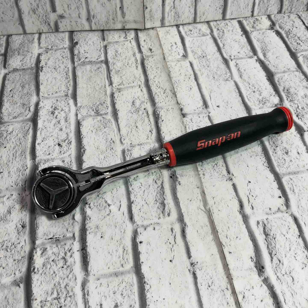 スナップオン(Snap-on) 1/4ソフトグリップラウンドヘッドラチェットハンドル(赤) THNF72【川口店】