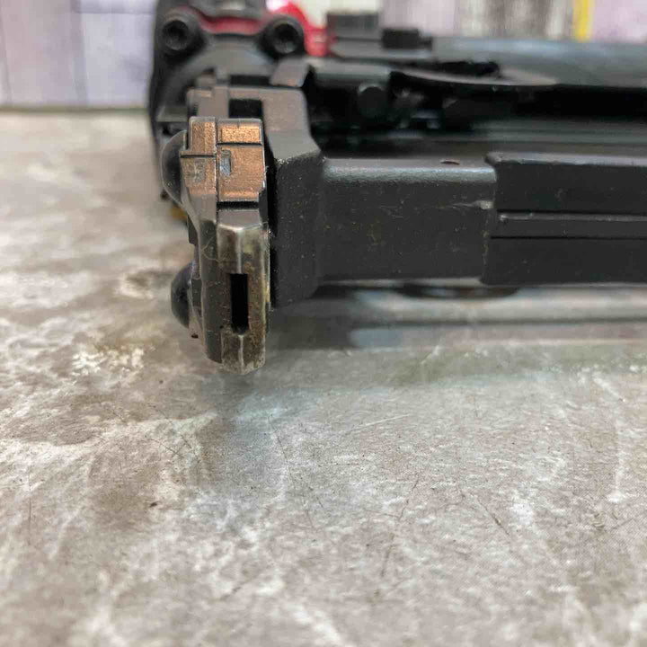 【中古品】★マキタ makita 50ｍｍ 高圧フロアタッカ AT450HA 本体のみ【八潮店】