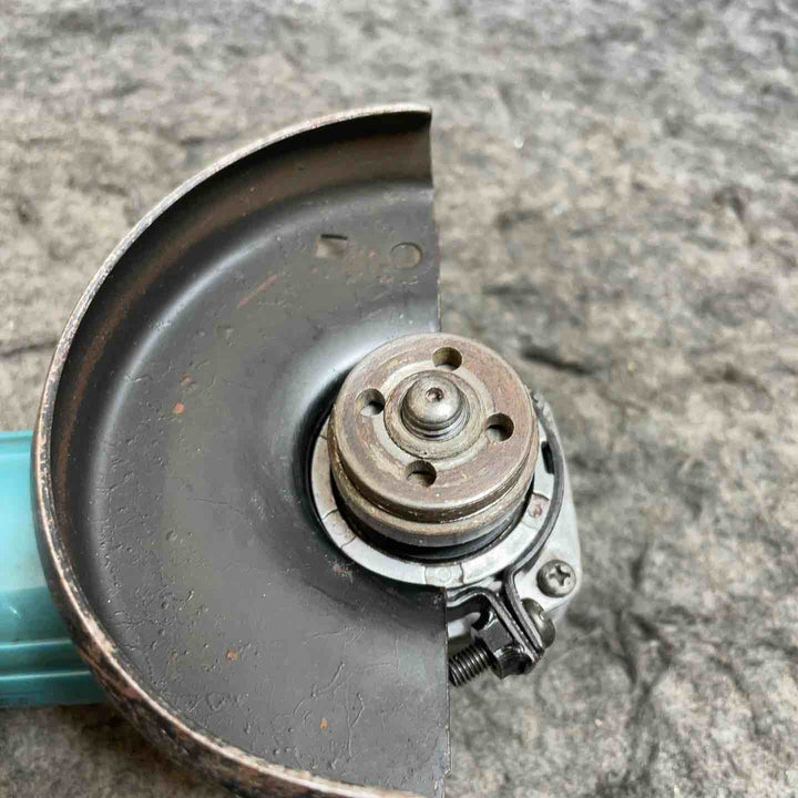 マキタ(makita) 100mmディスクグラインダ 9533B【桶川店】