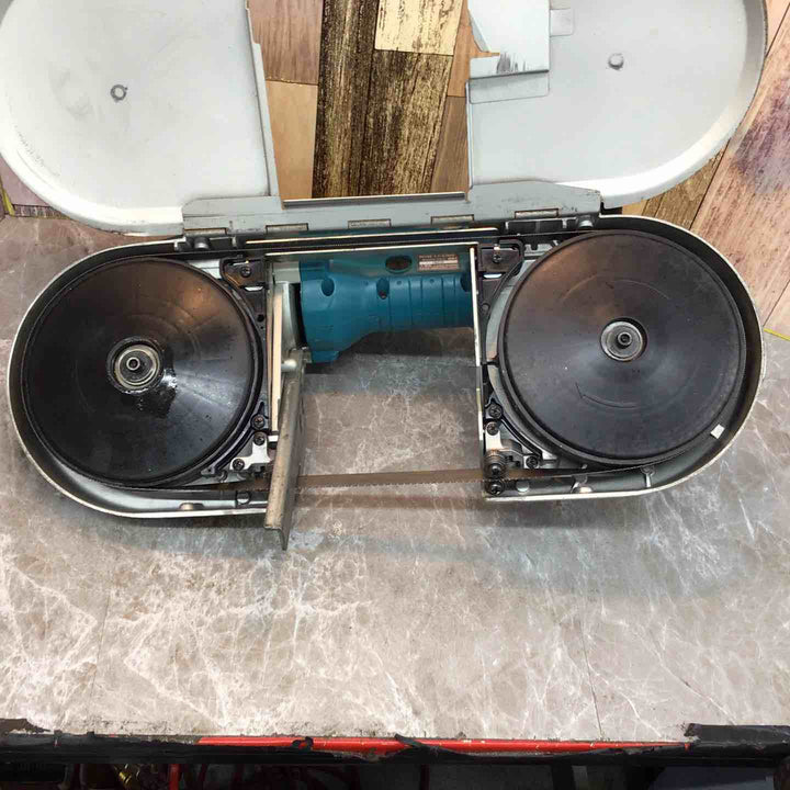 ★マキタ(makita) コードレスバンドソー PB180DRFX【八潮店】