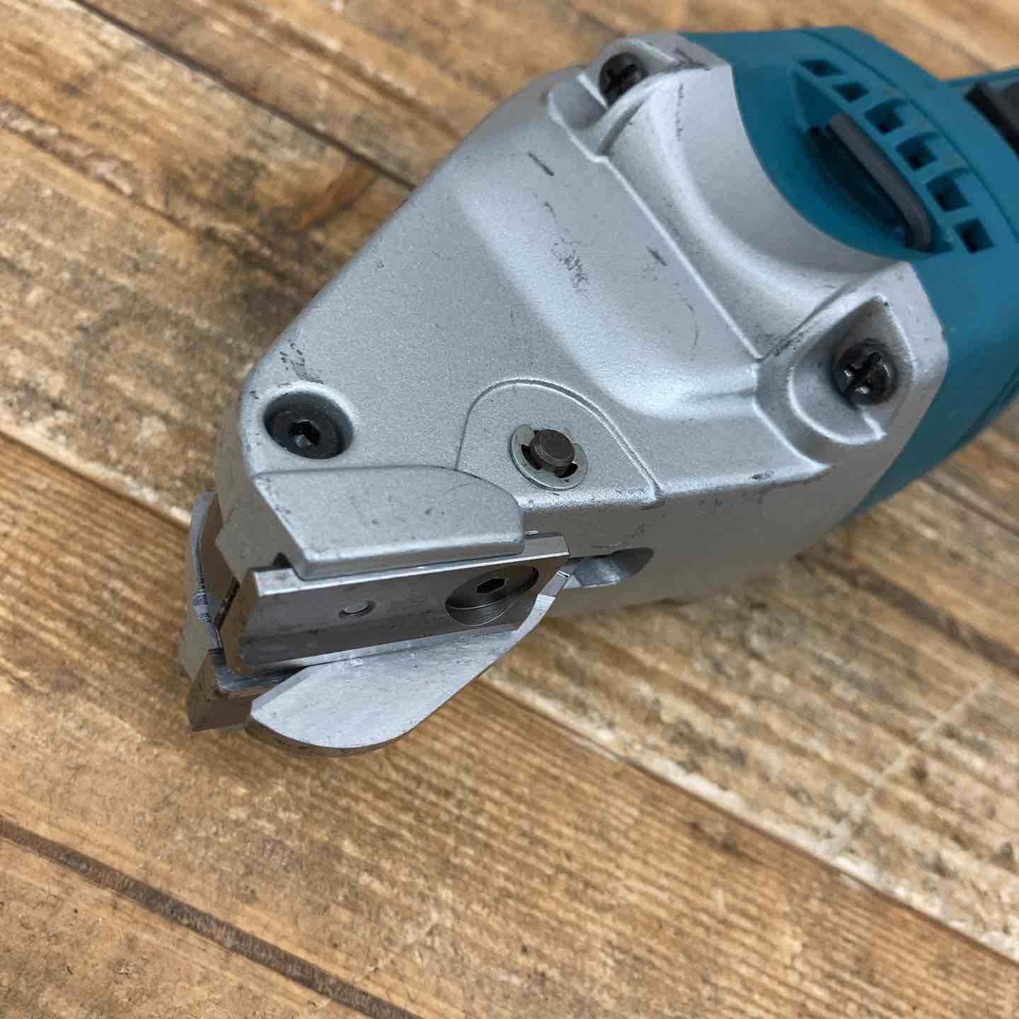 中古品】 マキタ(makita) ストレートシャー JS1601 鉄板 トタン 100V