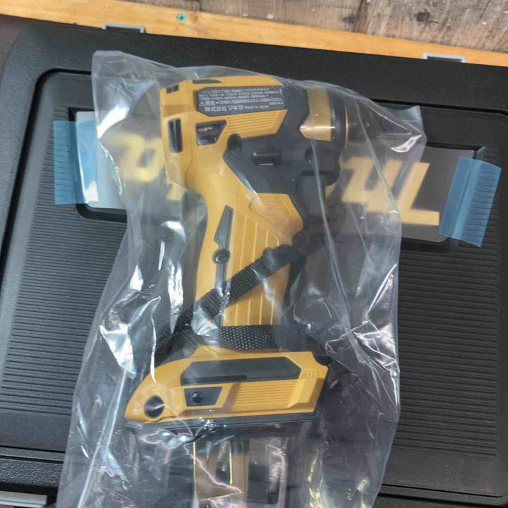 【未使用(店頭展示品)】マキタ(makita) コードレスインパクトドライバー TD173DGXPY 20周年限定色 プレミアムイエロー バッテリー+1【東大和店】