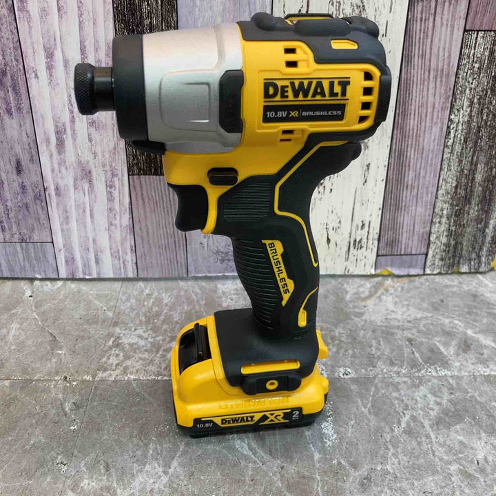 ◇デウォルト/DEWALT インパクトドライバー　DCF801D2【八潮店】