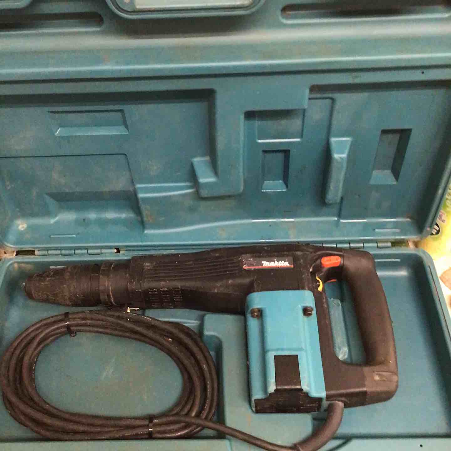 ◇マキタ(makita) 電動ハンマ HM1100C【町田店】 – アクトツール ◇マキタ(makita) 電動ハンマ HM1100C【町田店】 – アクトツール