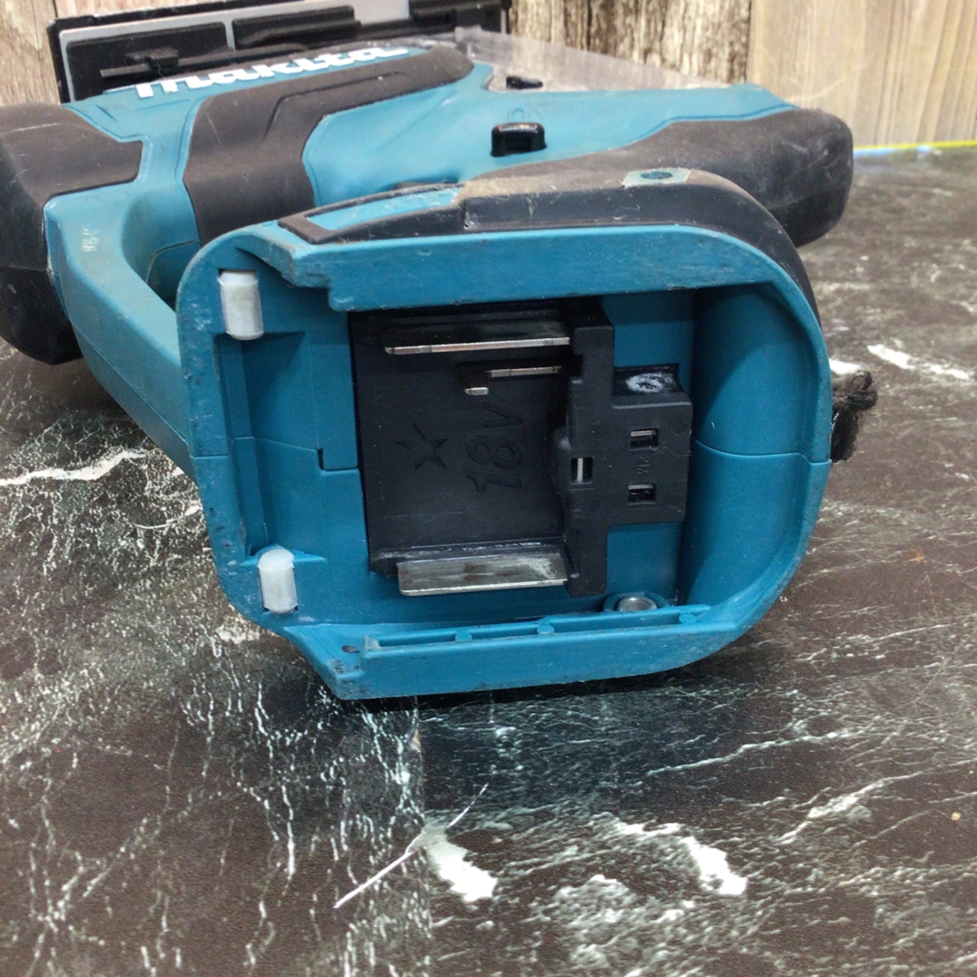 ☆マキタ(makita) コードレスボードカッタ SD180DRGX【八潮店