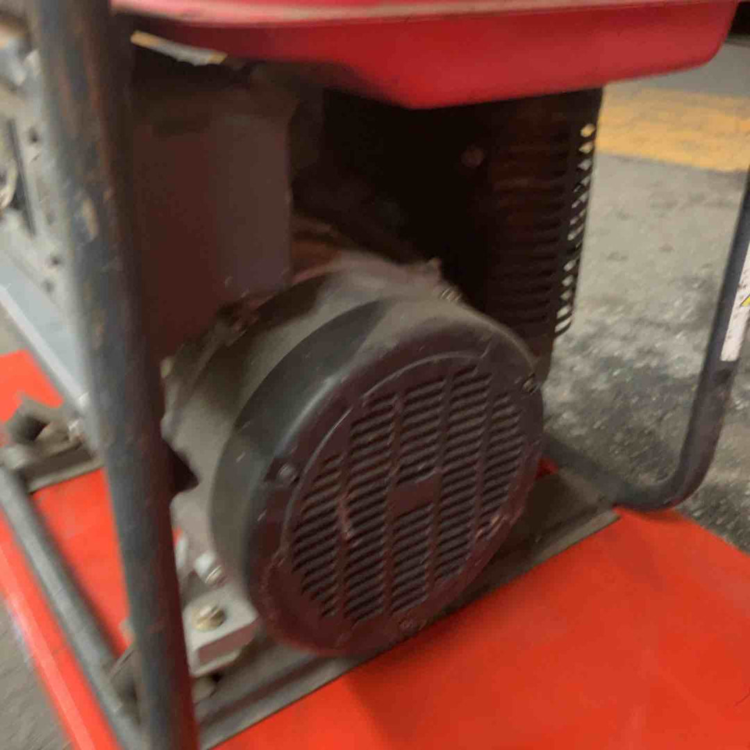 【現状品・店頭受取り限定】 新ダイワ/Shindaiwa 発電機・EGR2600 【桶川店】