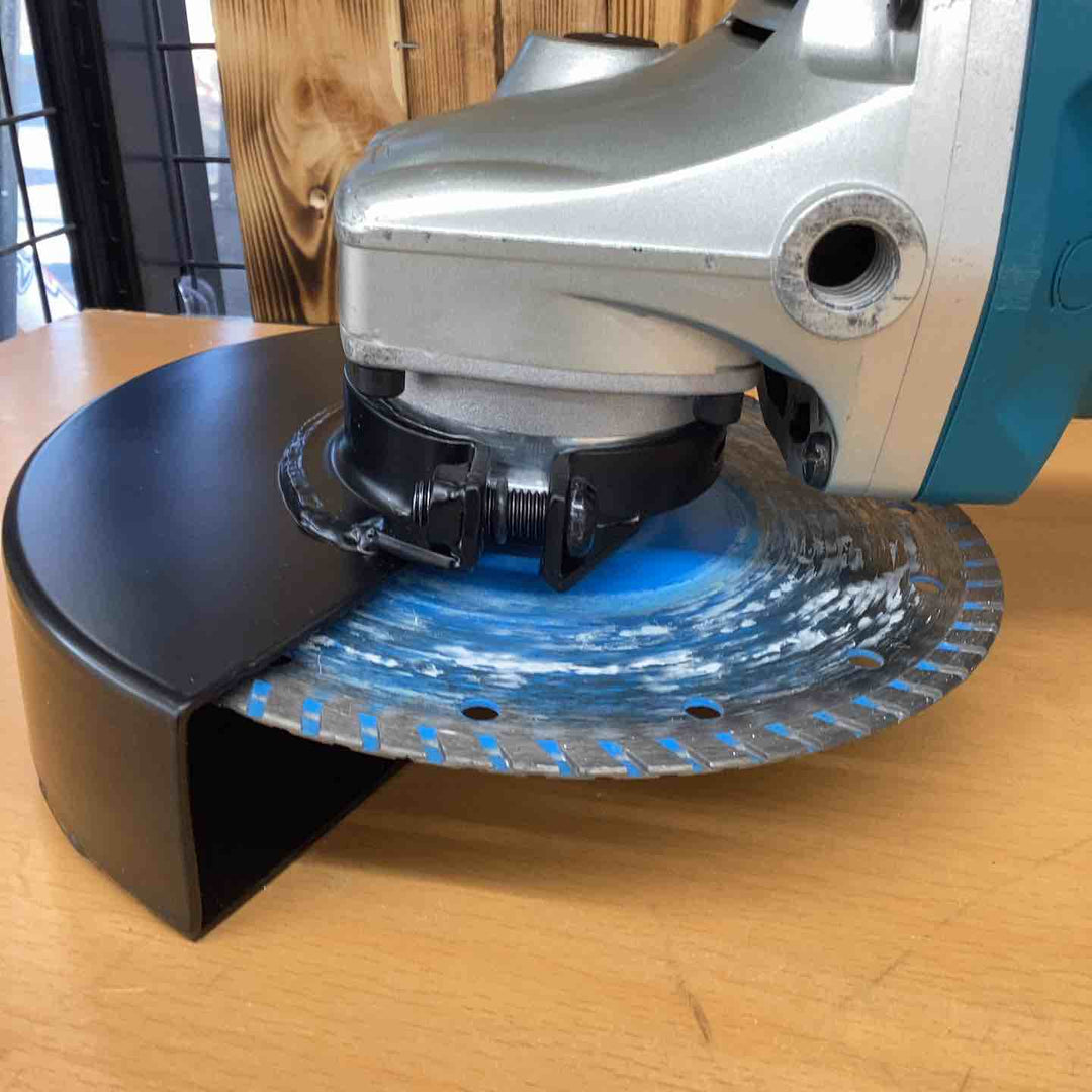 ★マキタ(makita) 180mmコードレスディスクグラインダ GA700DZ【越谷店】