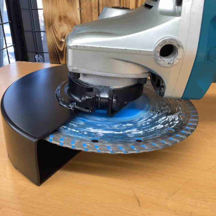 ★マキタ(makita) 180mmコードレスディスクグラインダ GA700DZ【越谷店】