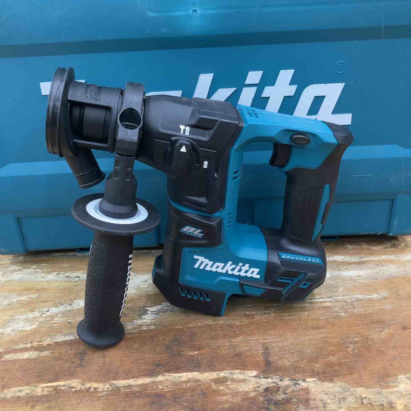 【送料無料】makita マキタ HR1830F 18mm ハンマドリル 中古品 札幌 質屋 iPawn | マキタ(Makita) ハンマドリル 18mm HR1830F | ハンマー