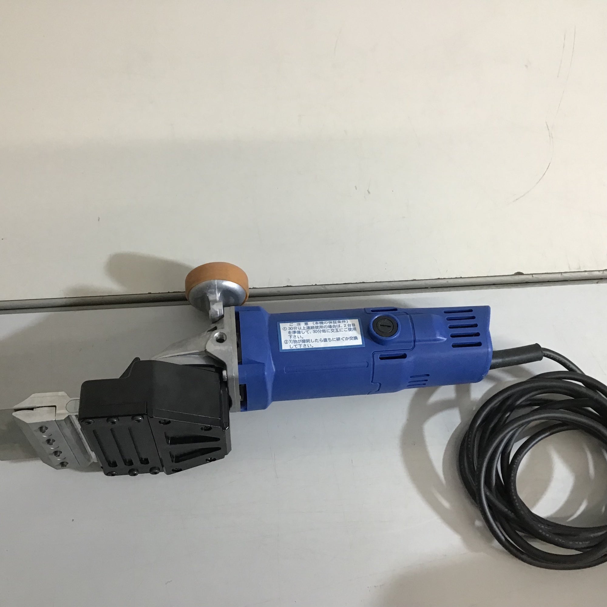 中古品】オートマック AUTO MACH 電動剥離機 チーゼルワイス CH 中古品】オートマック AUTO MACH 電動剥離機 チーゼルワイス CH