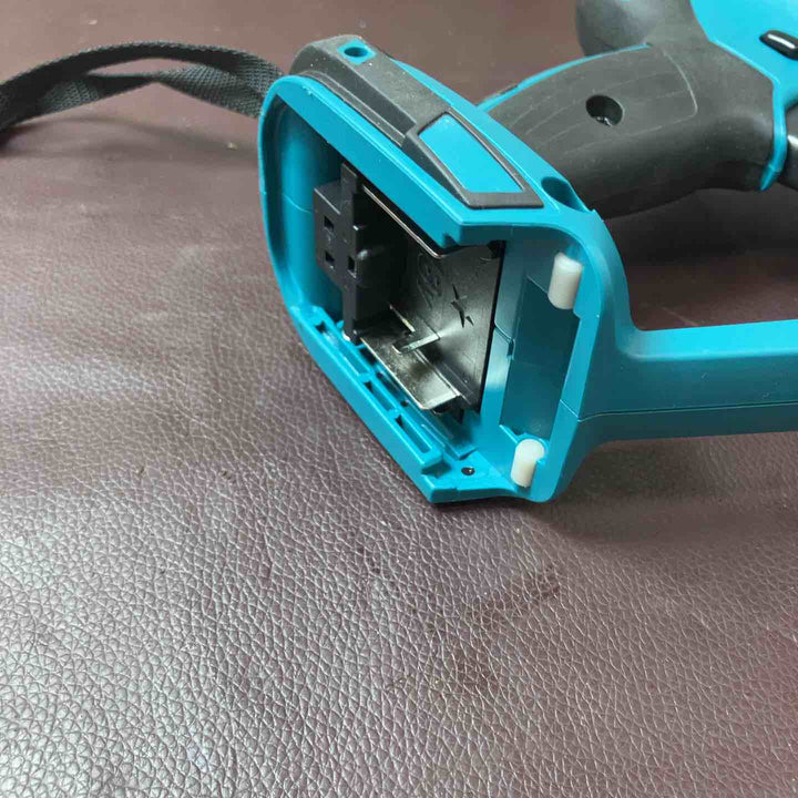 【中古品】★マキタ(makita) コードレスボードカッタ SD180DZ【東大和店】