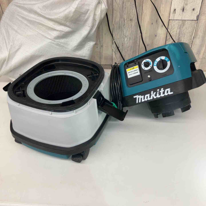 ★マキタ(makita) 集じん機 乾式 484(P)　ホース付属【戸田店】