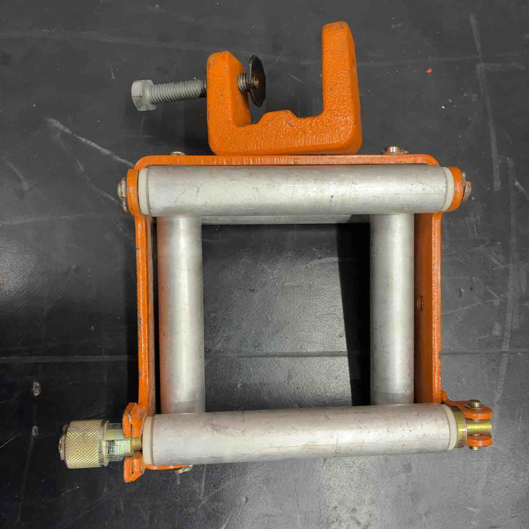 【中古品】 育良精機 (IKURA) 4面コロ ISH-110 四面コロ 【藤沢店】