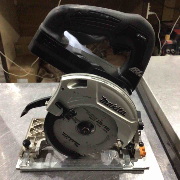 ★マキタ(makita) コードレス丸のこ HS470DZB【川口店】