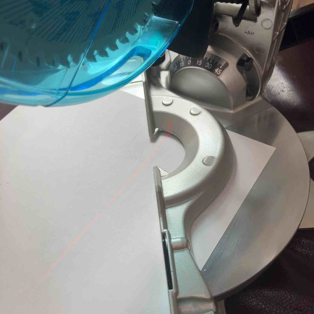 【中古品】 マキタ(makita) コードレス卓上マルノコ LS600DRG 【東大和店】