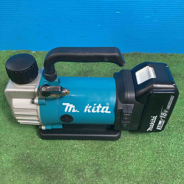 ★マキタ(makita) コードレス真空ポンプ VP180DZ 18V3.0Ahバッテリー付 充電2回！【岩槻店】