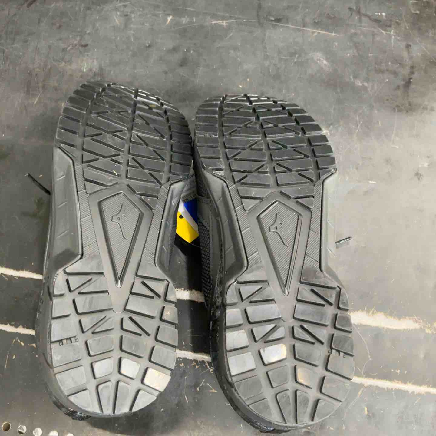 ミズノ 安全靴 オールマイティ VS 軽量 紐 メッシュ JSAA・普通作業用