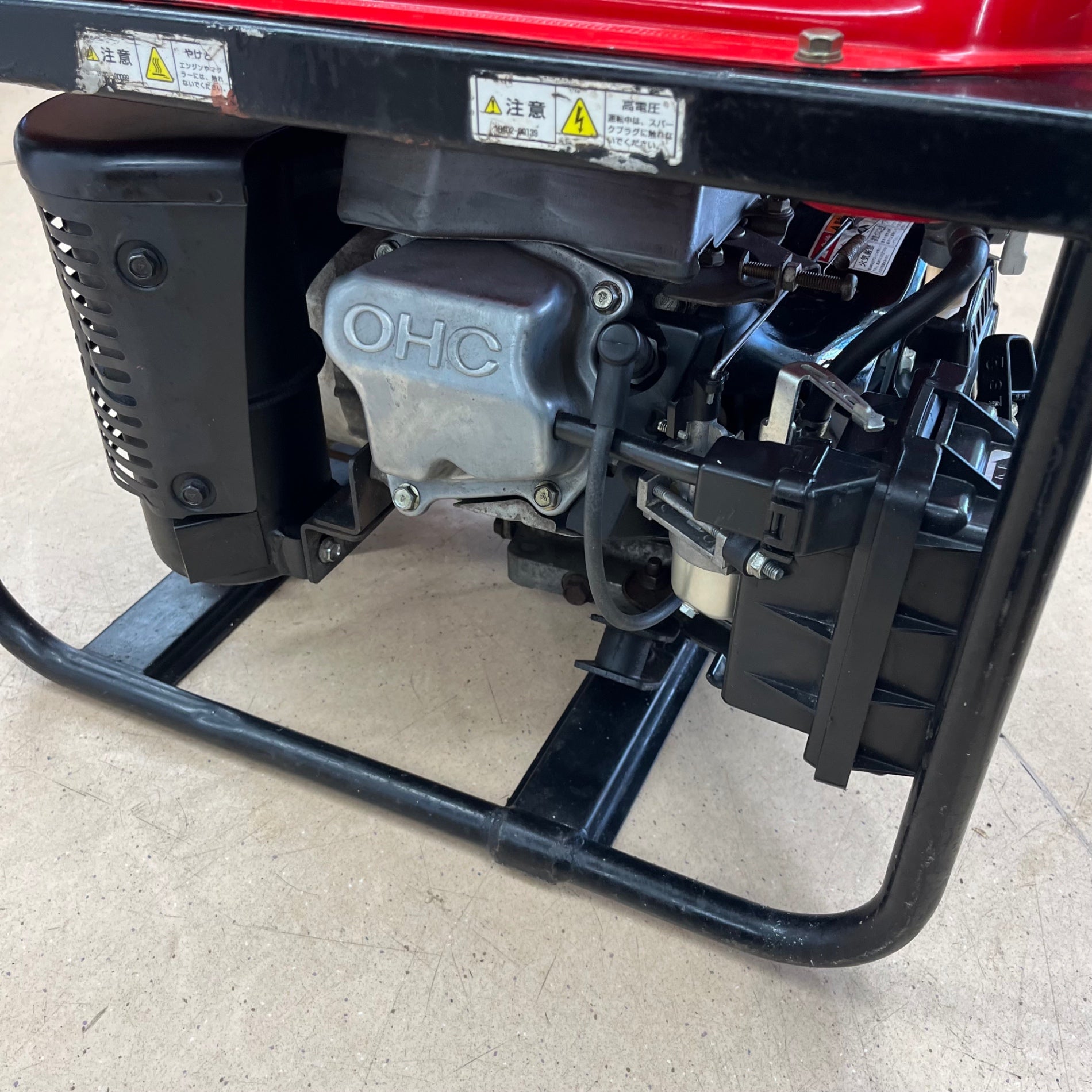 中古品/店頭受取り限定】☆新ダイワ(Shindaiwa) 発電機(50Hz) EGR2600