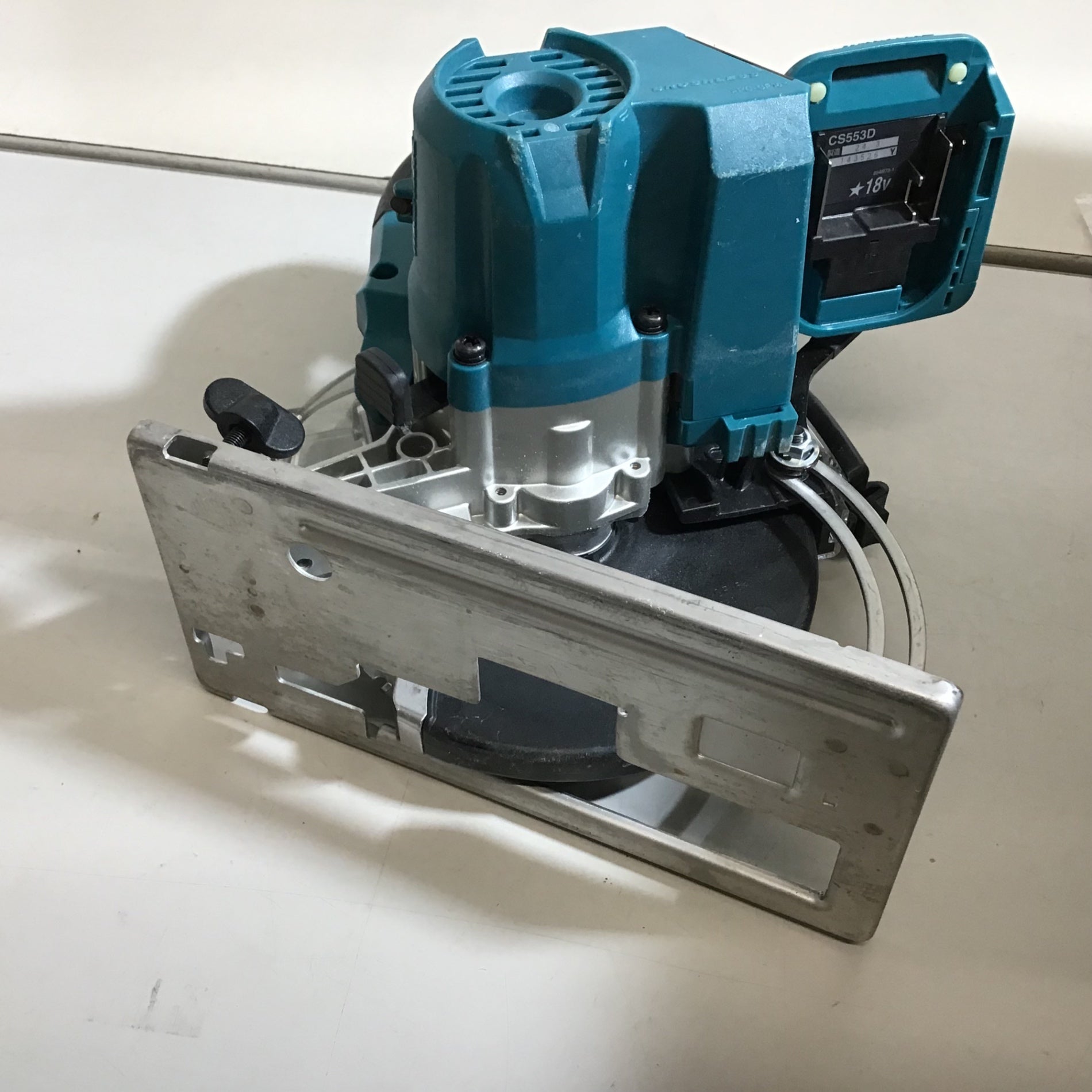 ☆マキタ(makita) コードレスチップソーカッター CS553DZ【戸田店