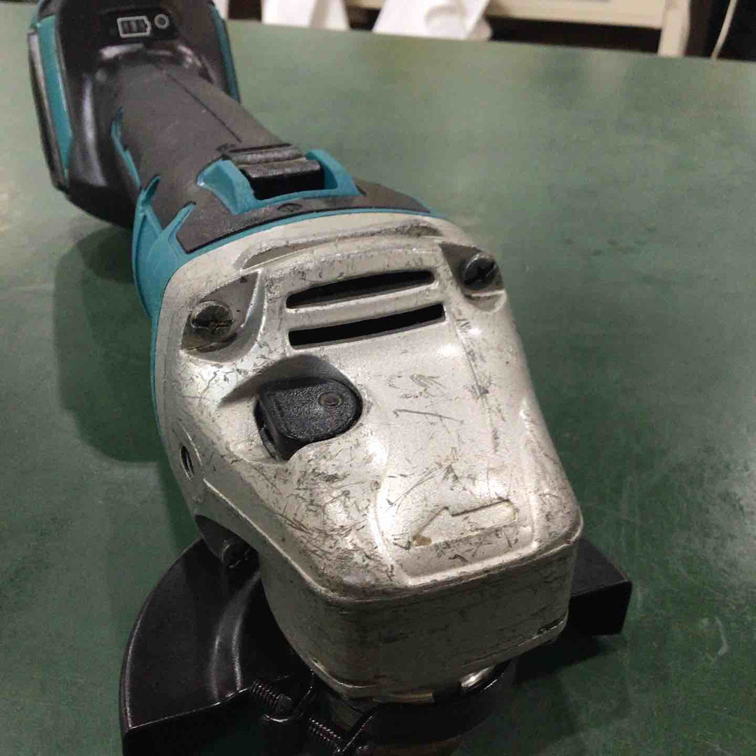 ☆マキタ(makita) コードレスディスクグラインダ GA407DZ【川口店】