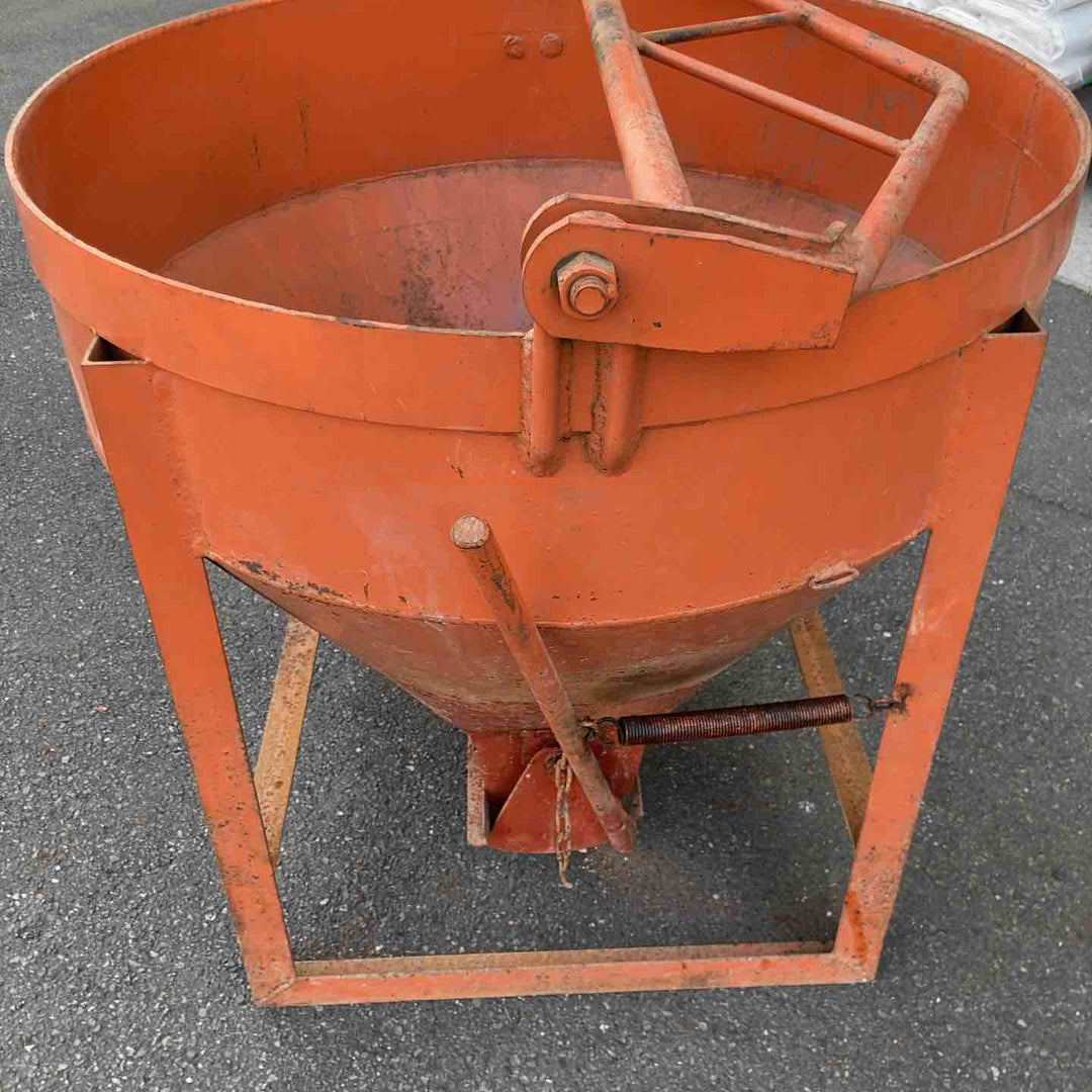 【中古品 店頭受取り限定】◇タケムラテック 竹村鐵工所 型番不明 生コンホッパー【八潮店】