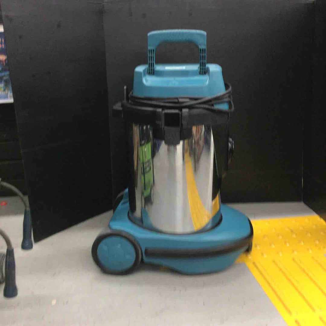 【店頭受取り限定】☆マキタ(makita) 集じん機 490【戸田店】