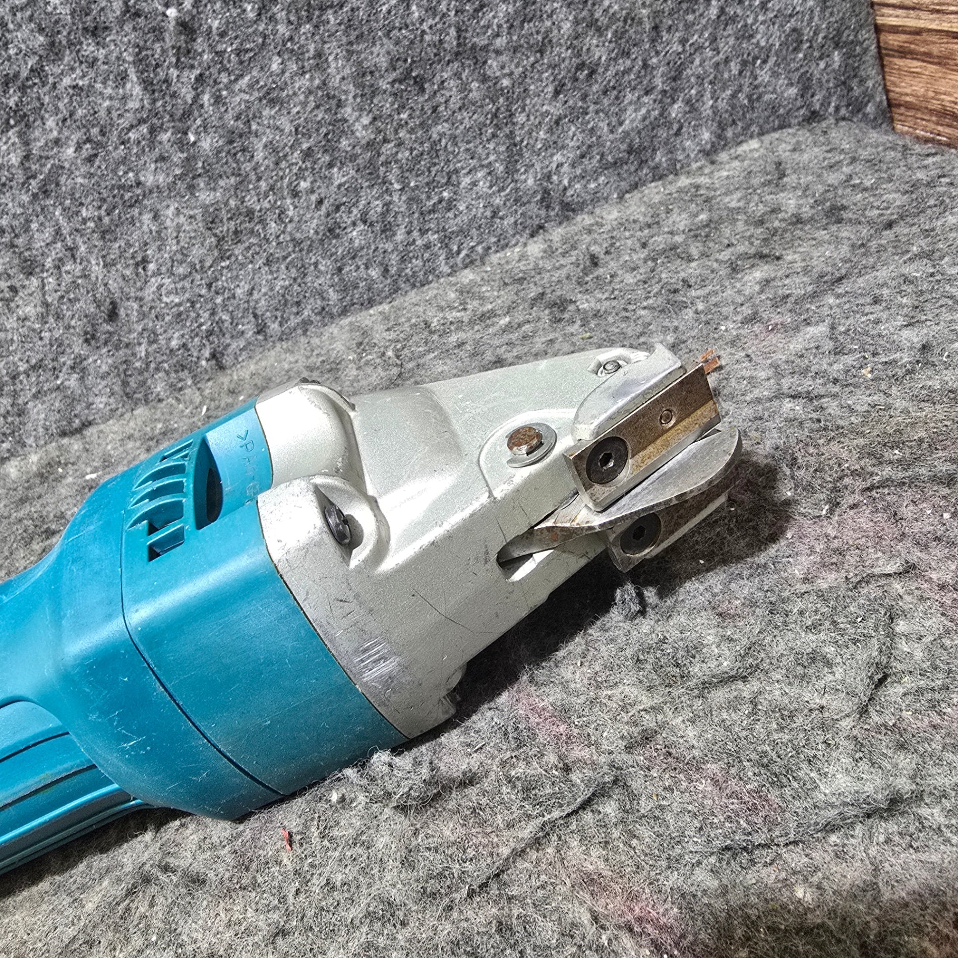 マキタ makita JS1660 ストレートシャー【リライズ野田愛宕店】【中古】管理番号：2400010112942 ◇マキタ(makita) ストレートシャー JS1660【草加店】 – アクトツール