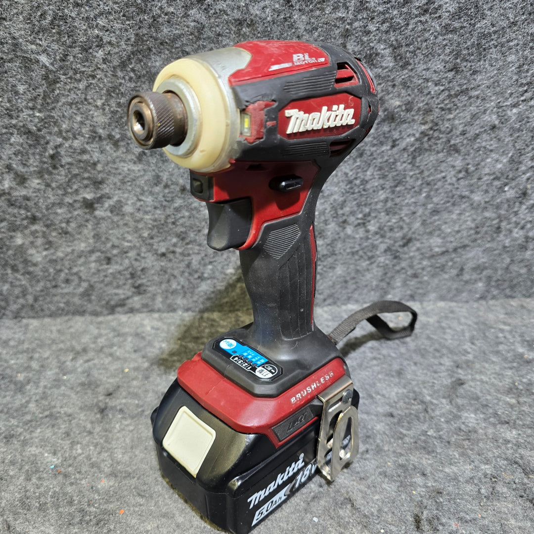 【中古品・バッテリ付き！】マキタ(makita) コードレスインパクトドライバー TD172DZAR【桶川店】