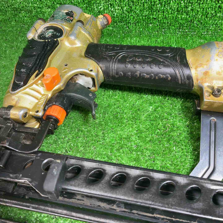 【中古品】 ハイコーキ(HIKOKI ※旧:日立工機) 高圧フロアタッカ N5004HMF 【藤沢店】