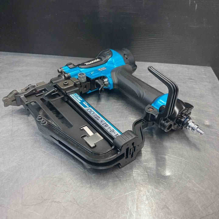 【中古美品】 マキタ(makita) 50mm 高圧フロアタッカ AT450HAM 【東大和店】