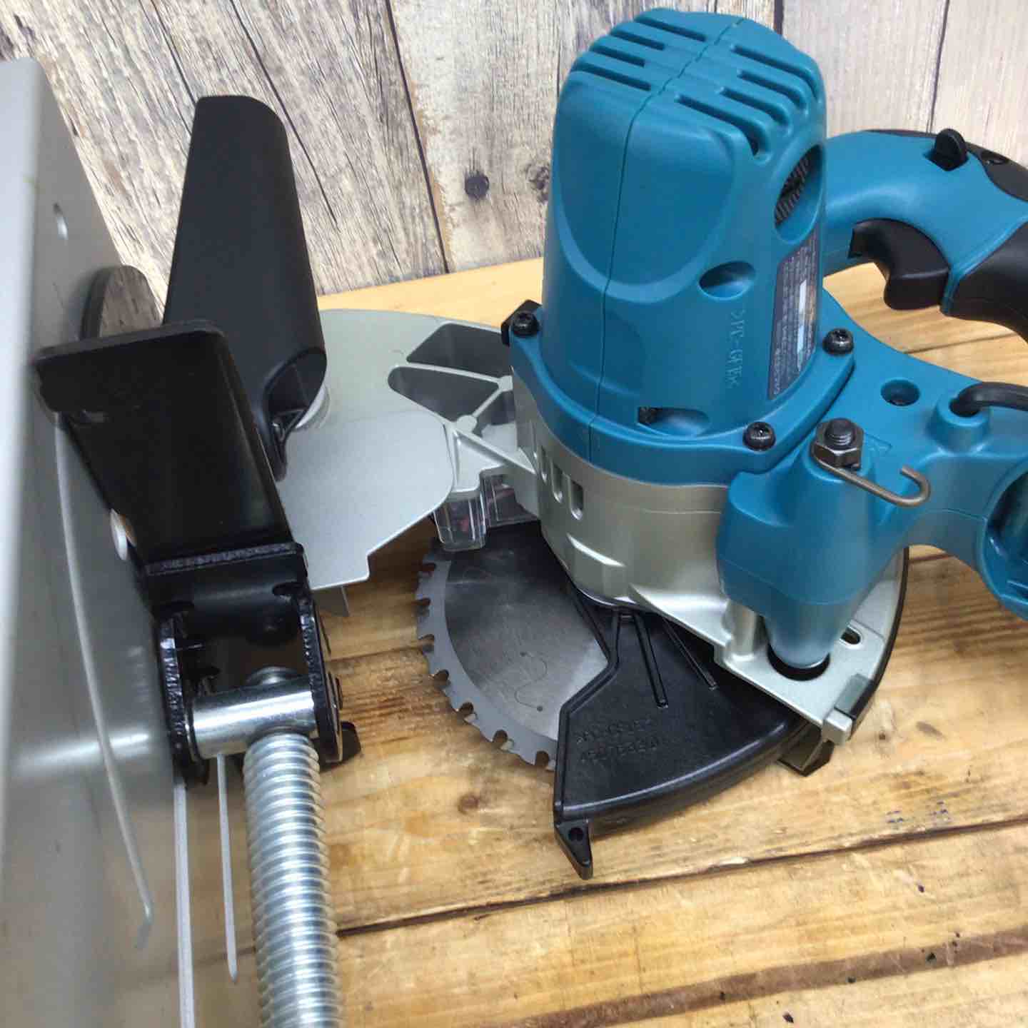 マキタ(makita) 125mmコードレスチップソー切断機 LC540DZ 【東大和店 マキタ(makita) 125mmコードレスチップソー切断機 LC540DZ 【東大和店