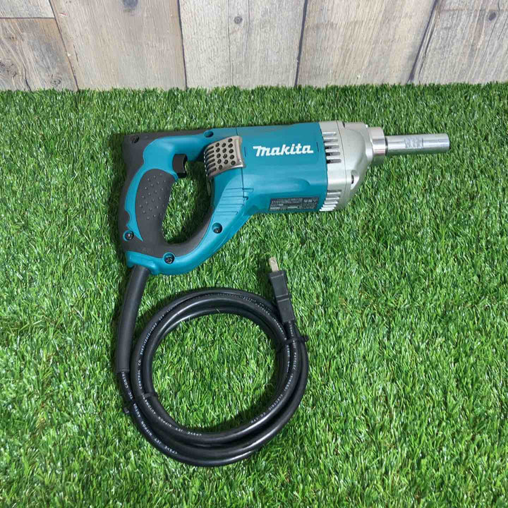 ☆マキタ(makita) コンクリートかくはん機 UT1305 シャフト・羽根欠品【戸田店】