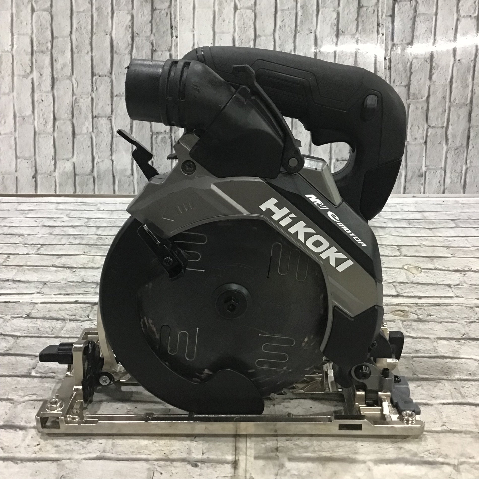 美品・ジャンク品 日立工機(HiKOKI) 14.4V コードレスインパクト
