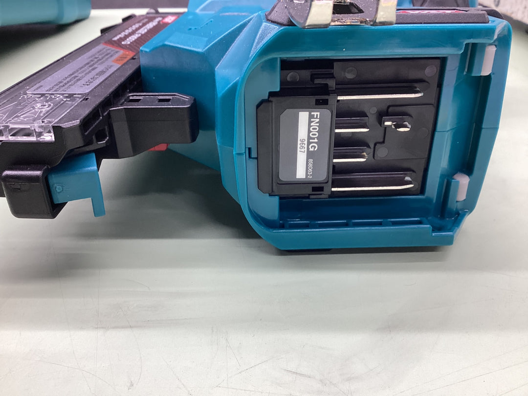 ★マキタ(makita) コードレスフィニッシュネイラ FN001GZK【越谷店】