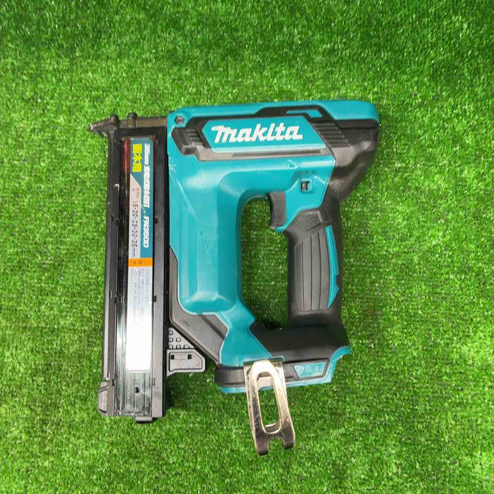 マキタ 充電式35mm面木釘打ち機 FN350DZ【藤沢店】