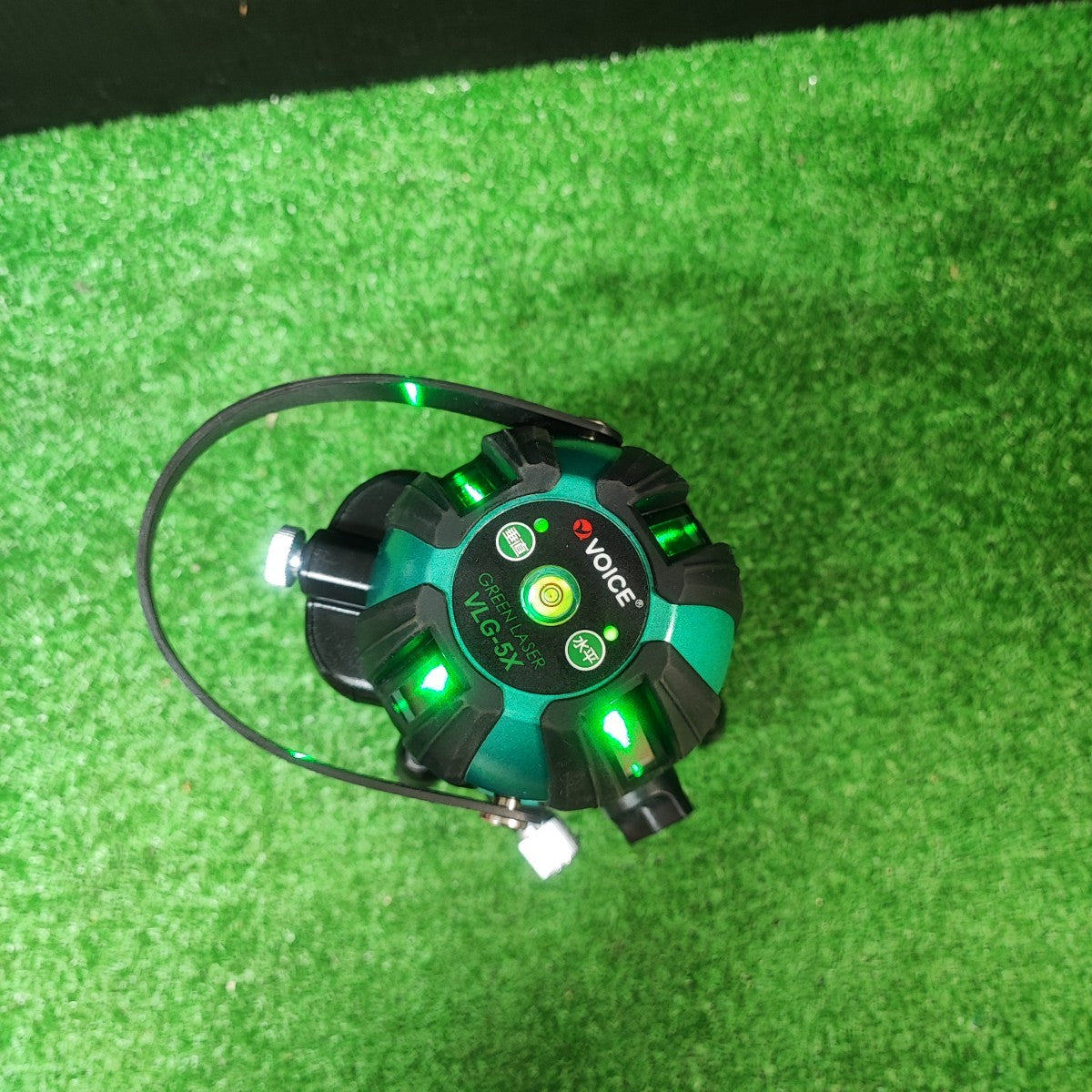 〇VOICE レーザー墨出し器 5ライングリーンレーザー 矩十字・横 VLG-5X